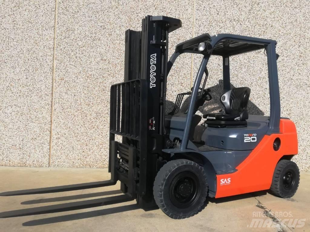 Toyota 02-8 FG F 20 Gasolmotviktstruckar