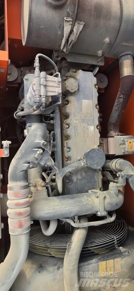 Doosan DX 210 W Hjulgrävare