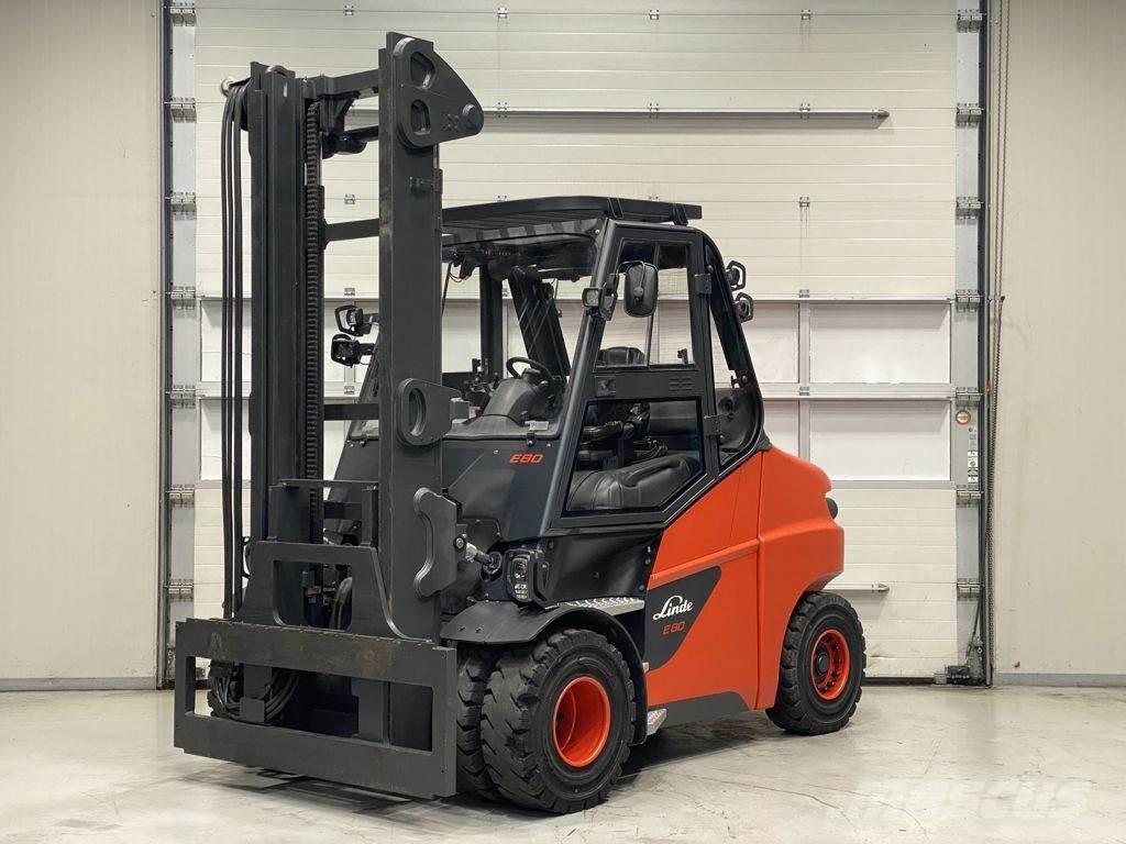 Linde E80-01/900 Elmotviktstruckar