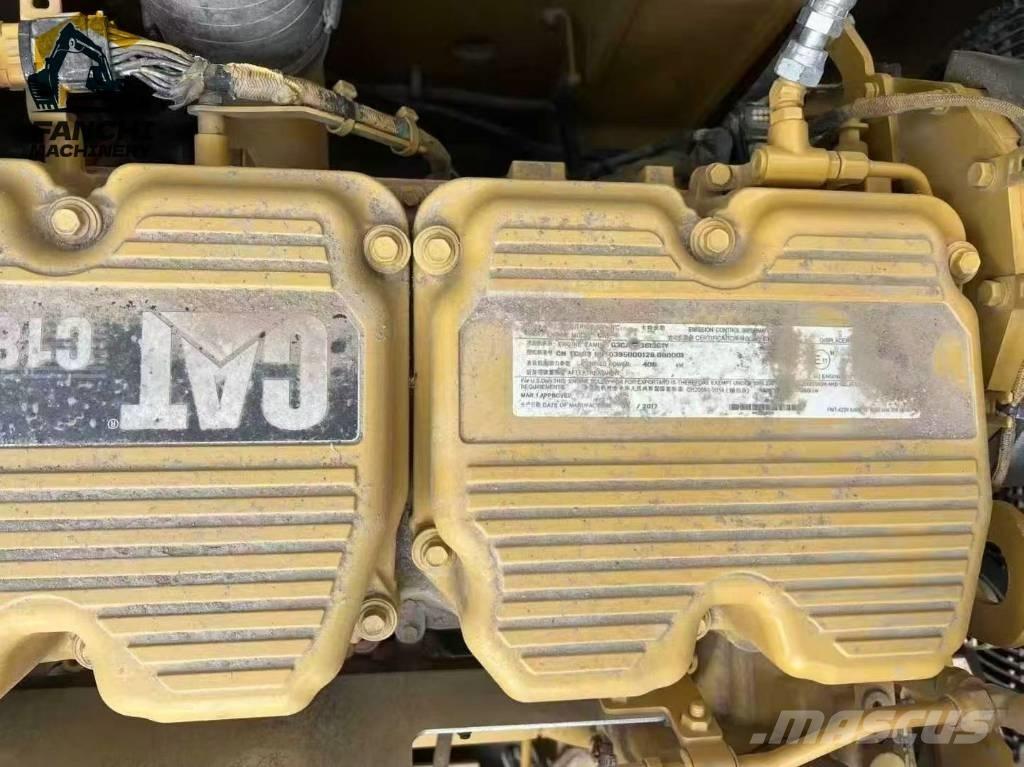 CAT 390F Bandgrävare