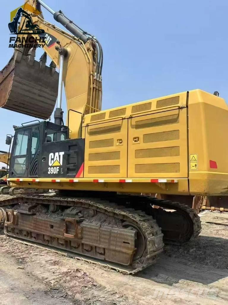 CAT 390F Bandgrävare
