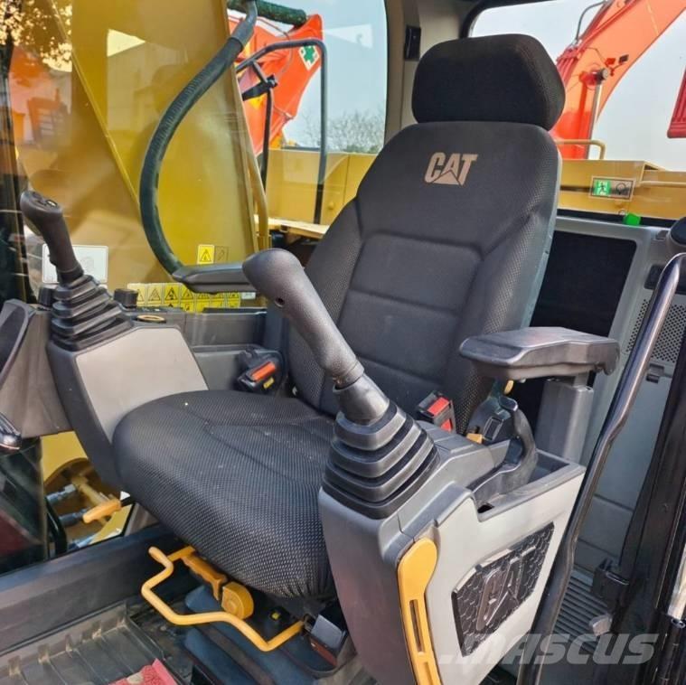 CAT 320 GC Bandgrävare