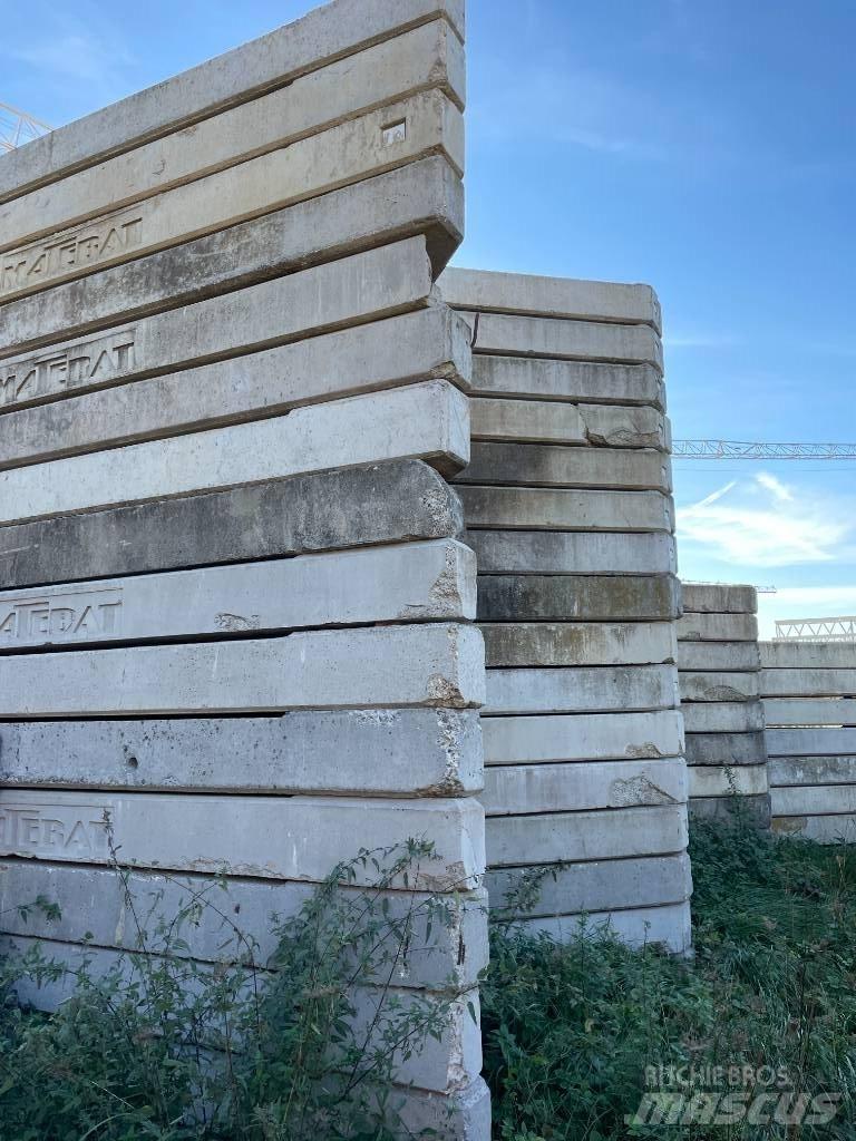 Potain MD 238 Byggkranar