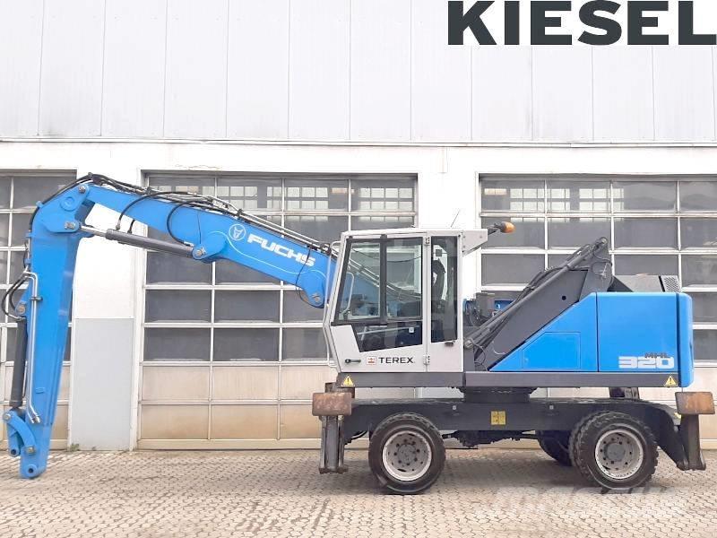 Fuchs MHL 320 F Avfalls / industri hantering