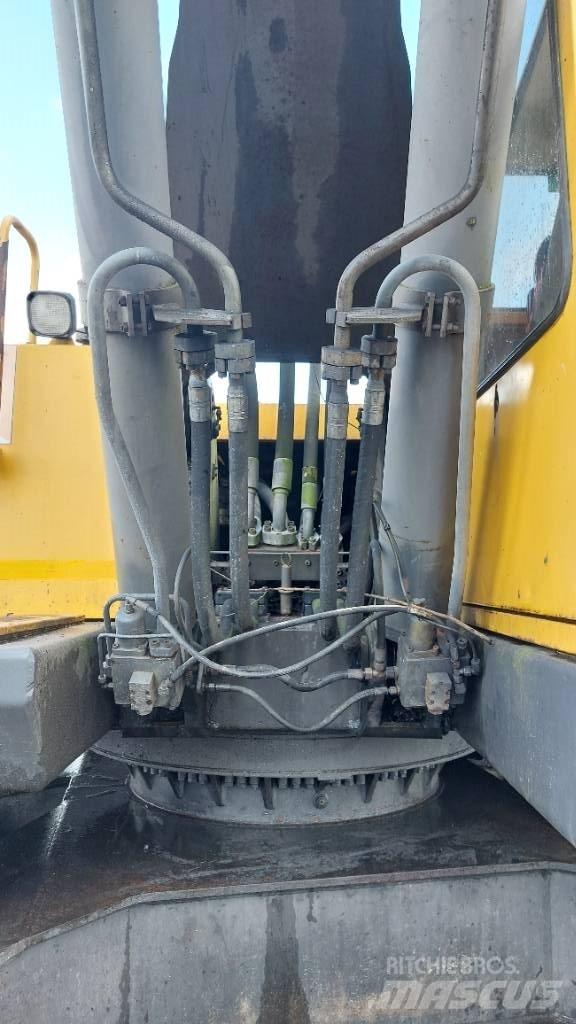 Åkerman EC 450 L Bandgrävare