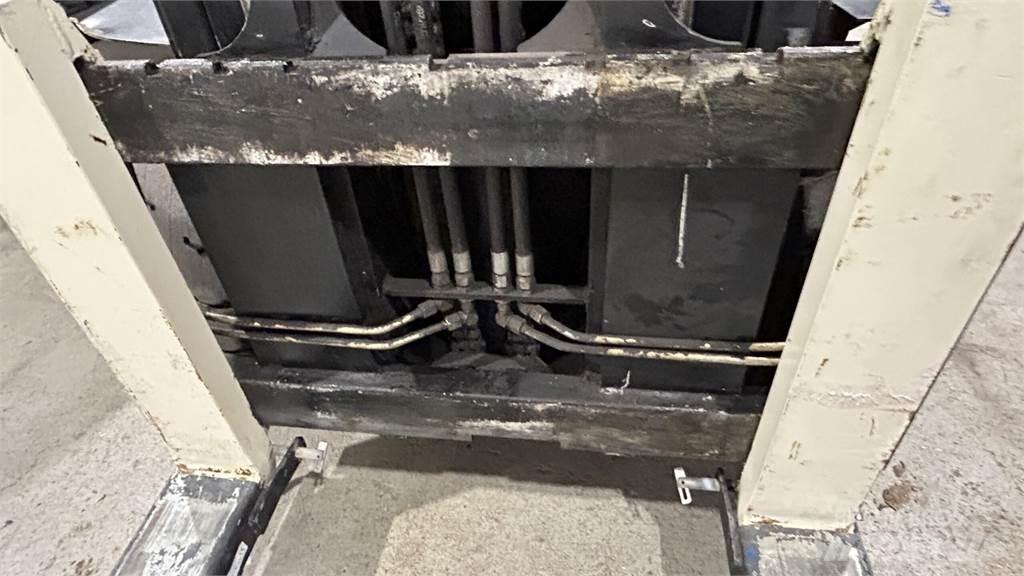Yale GLP 55 MJ Gasolmotviktstruckar