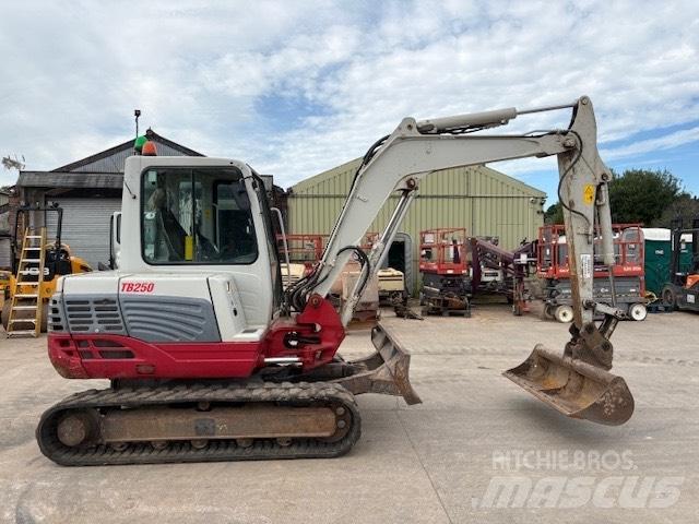 Takeuchi TB 250 Minigrävare < 7t