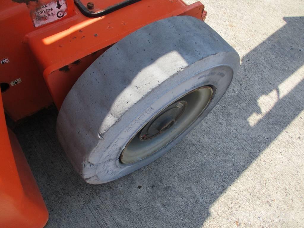 JLG E 400 AJPN (146) Kompakta självgående bomlyftar