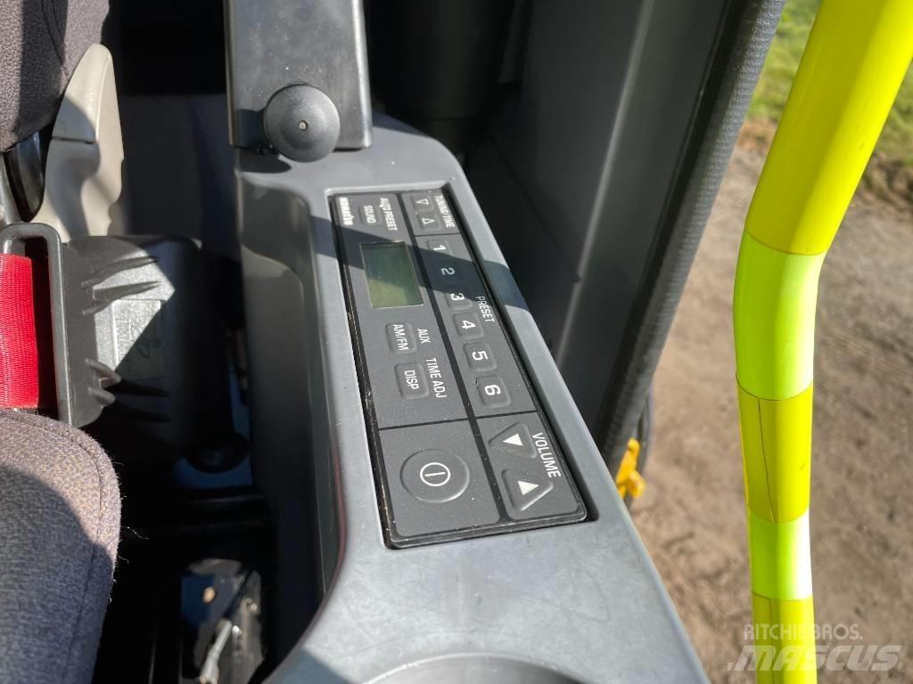 Komatsu PC 210 Grävmaskiner med lång räckvidd