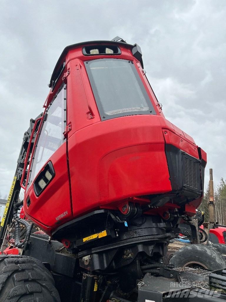 Komatsu 911 Skördare