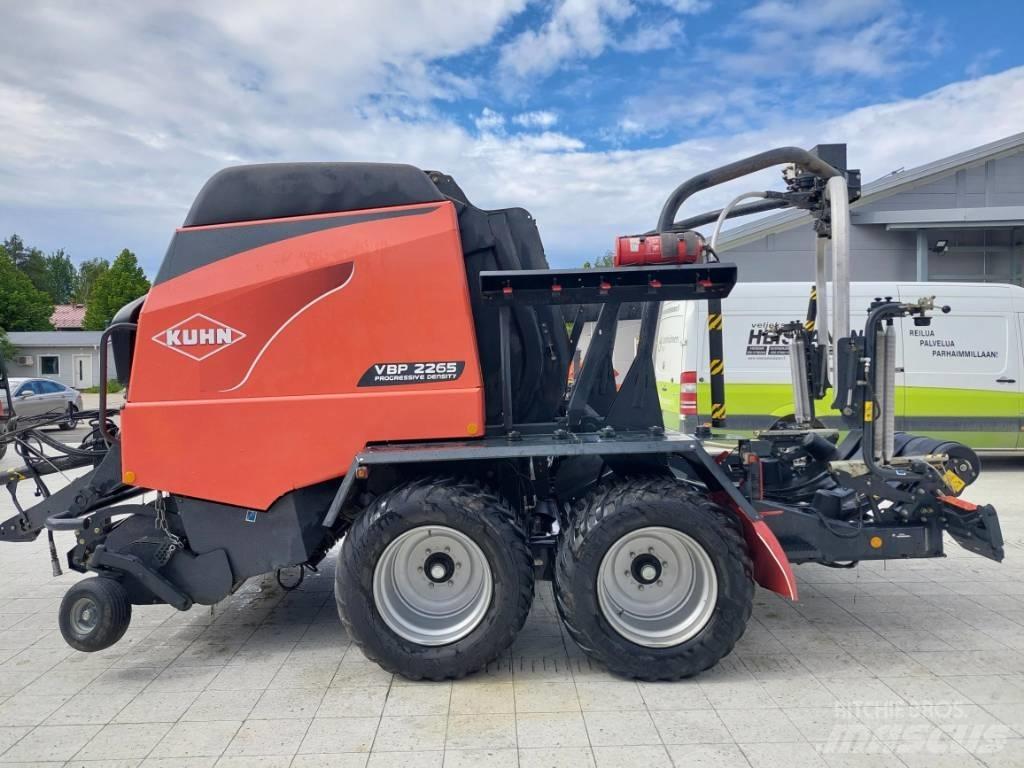 Kuhn VBP 2265 Rundbalspressar