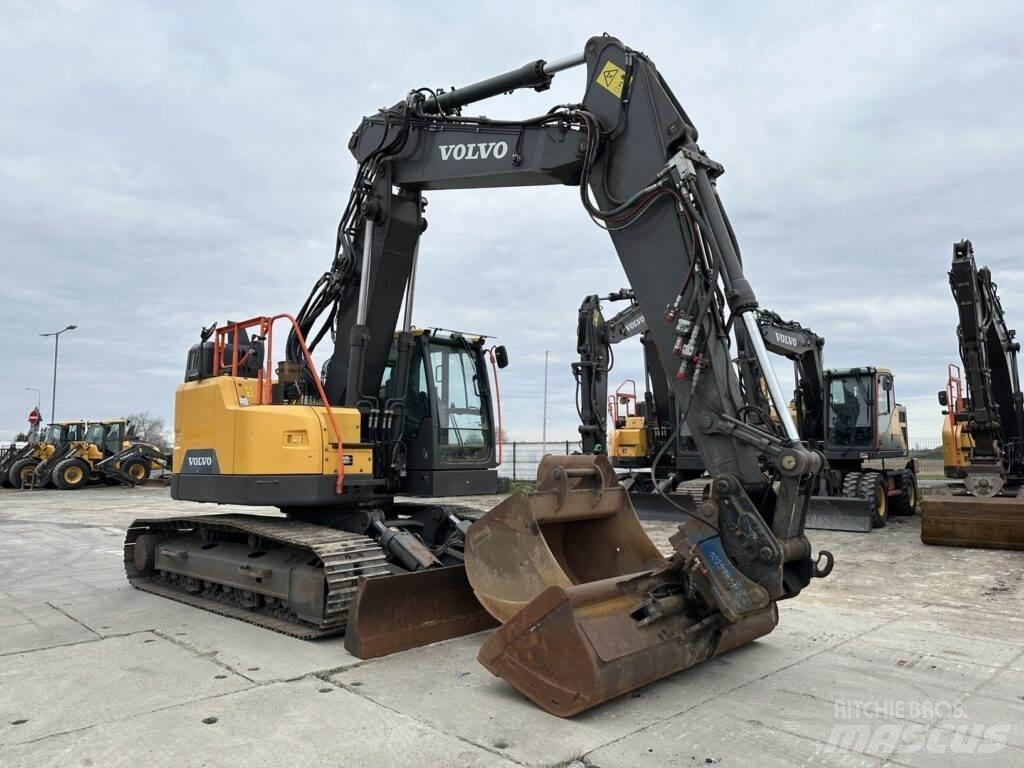 Volvo ECR235EL Bandgrävare