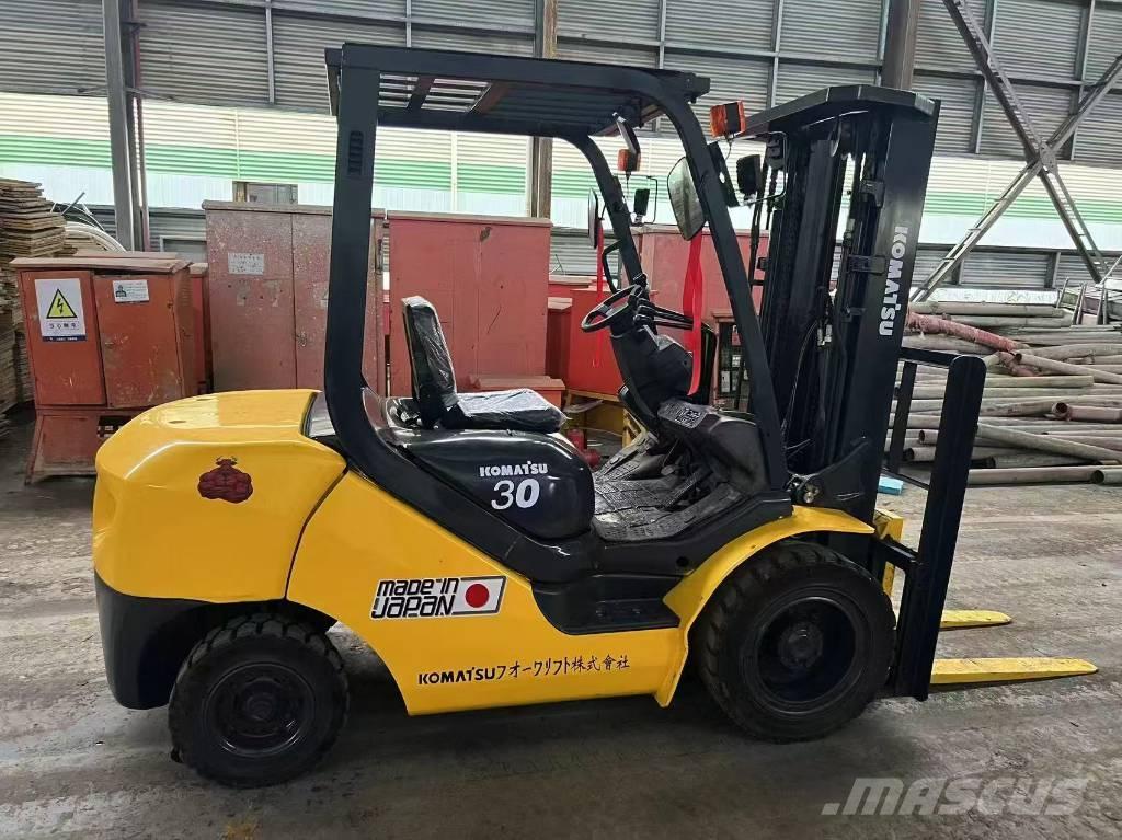 Komatsu FD 30 T-17 Dieselmotviktstruckar