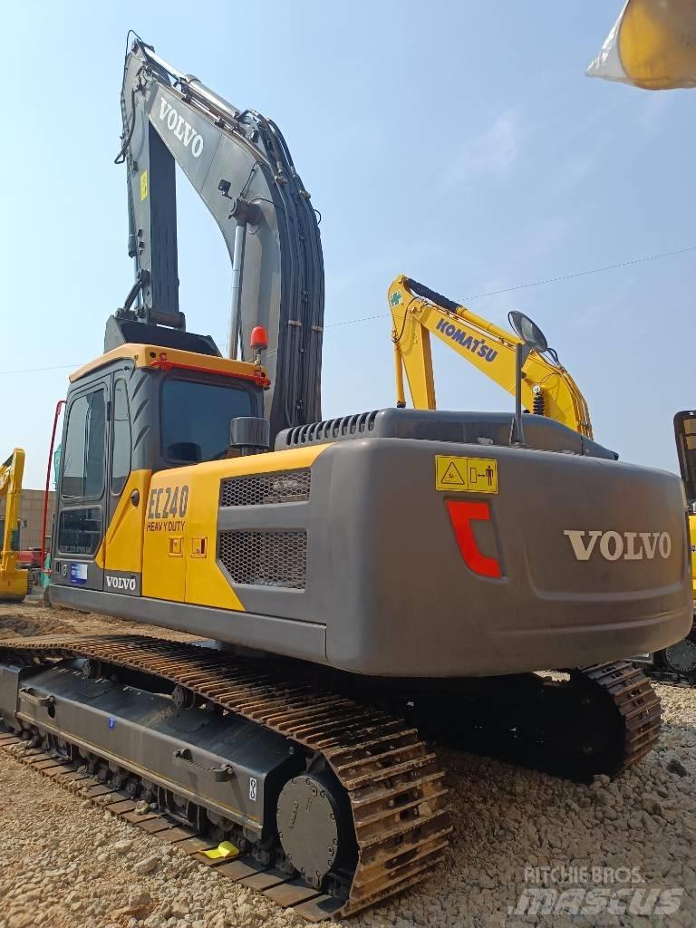 Volvo EC 240 Bandgrävare