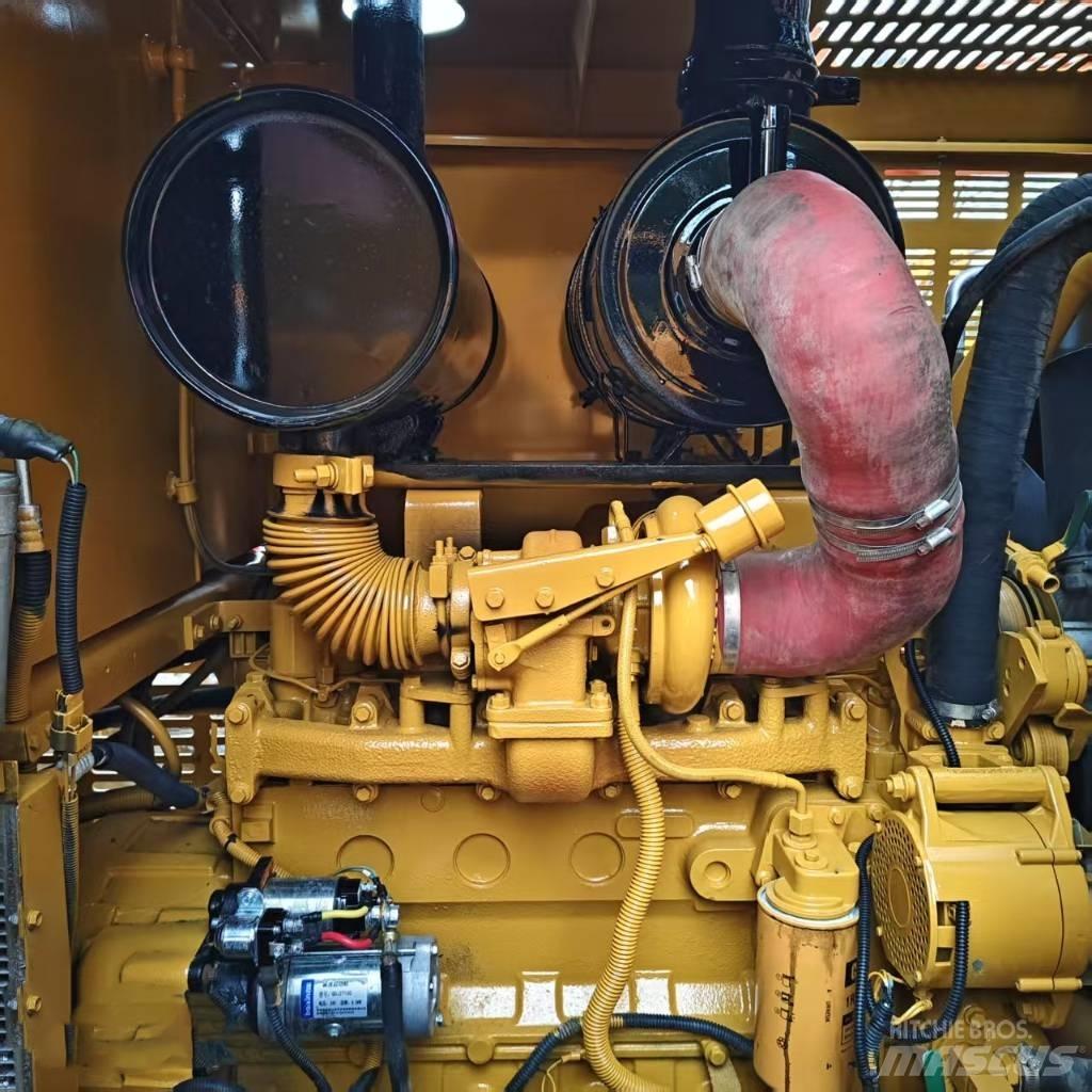 CAT 140 H Väghyvlar