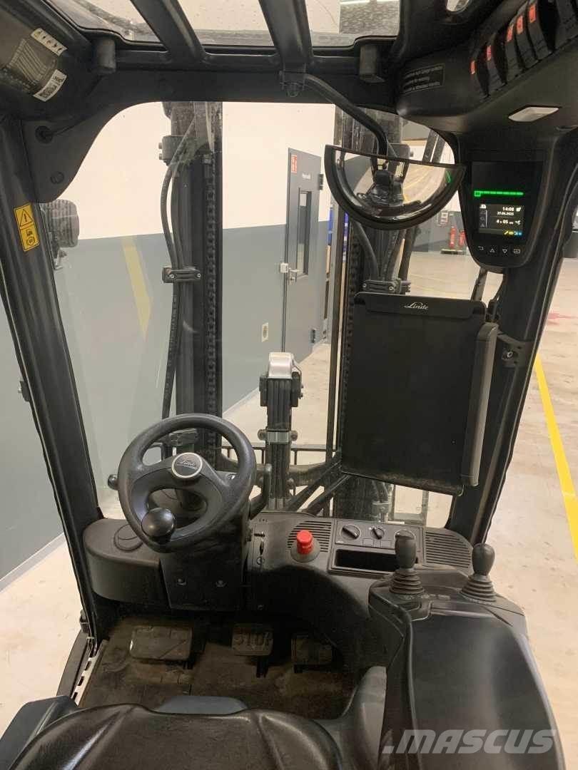 Linde E20L Elmotviktstruckar