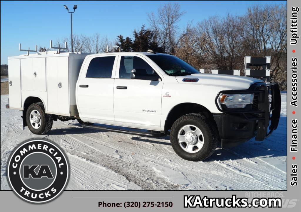 RAM 3500 TRADESMAN Flakbilar/Pickuper