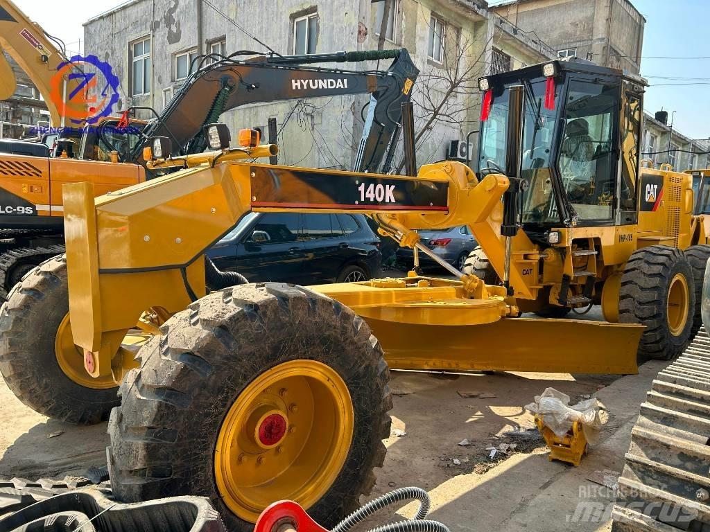 CAT 140 K Väghyvlar