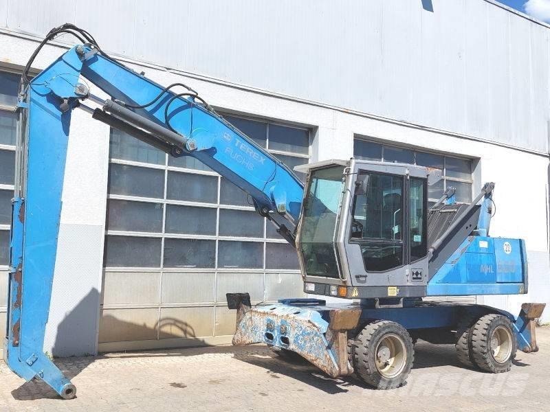 Fuchs MHL 320 Avfalls / industri hantering