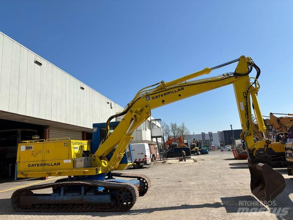 CAT 225 Bandgrävare