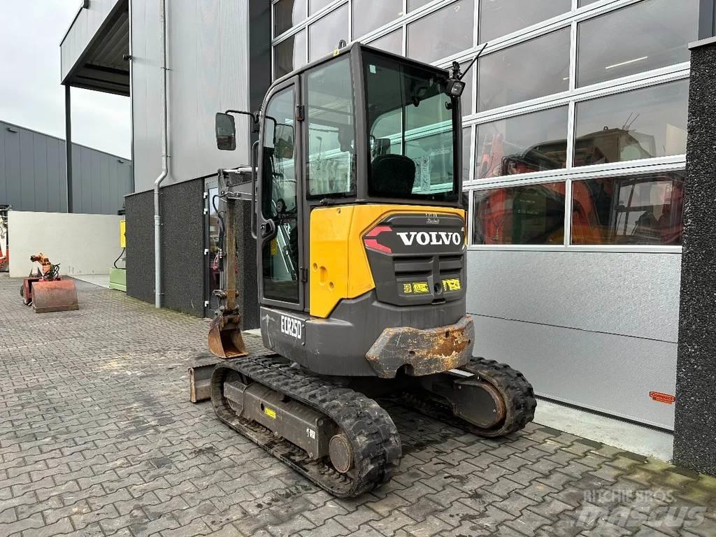 Volvo ECR25D Minigrävare < 7t