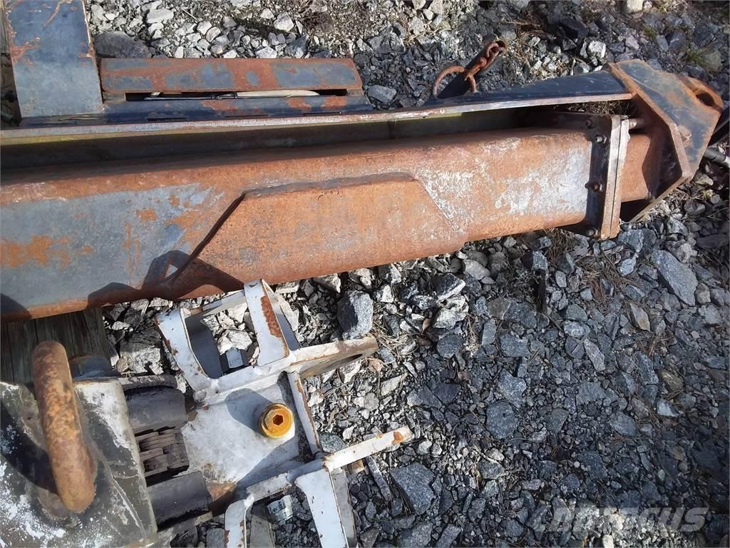 CAT 2200 Skördarkranar