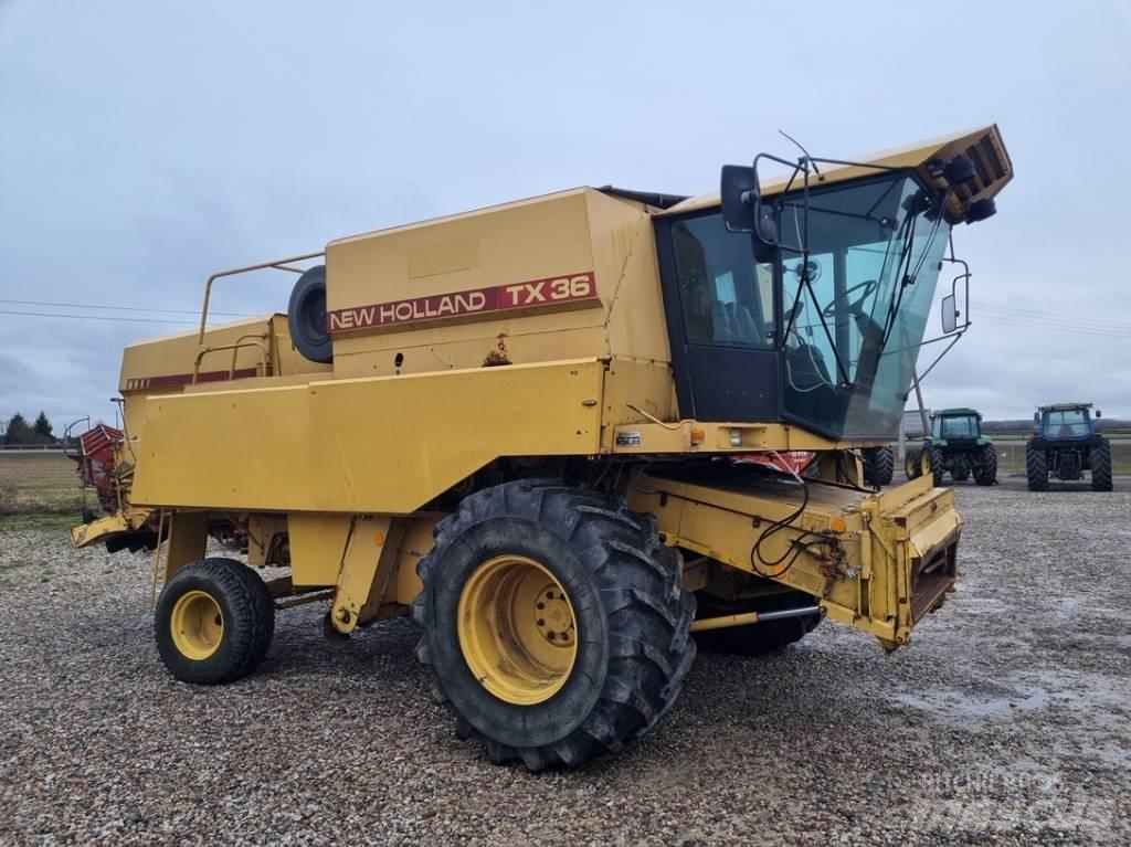 New Holland TX 36 Skördetröskor