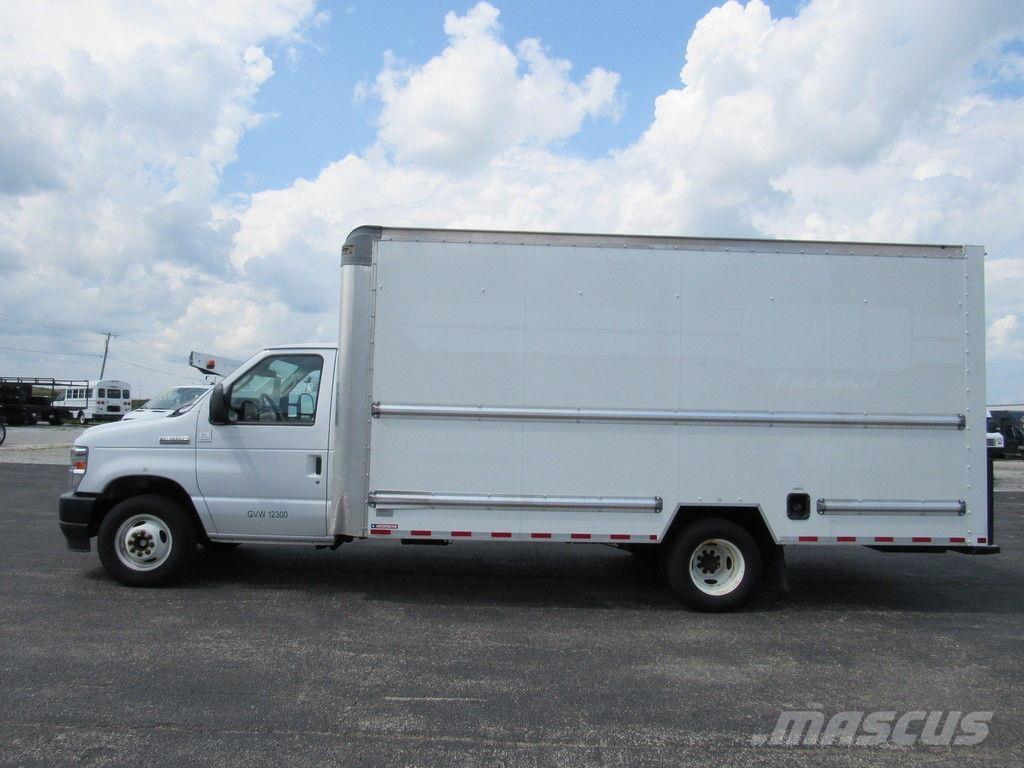 Ford E-350 Skåpbilar