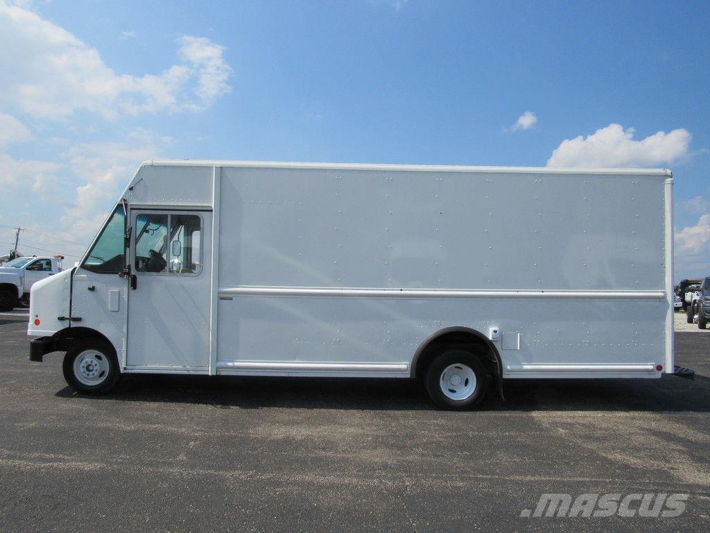 Ford E-450 Skåpbilar