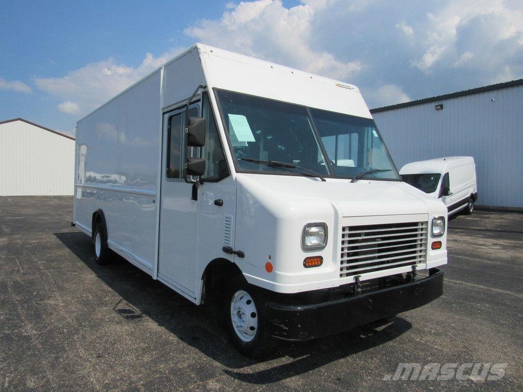 Ford E-450 Skåpbilar