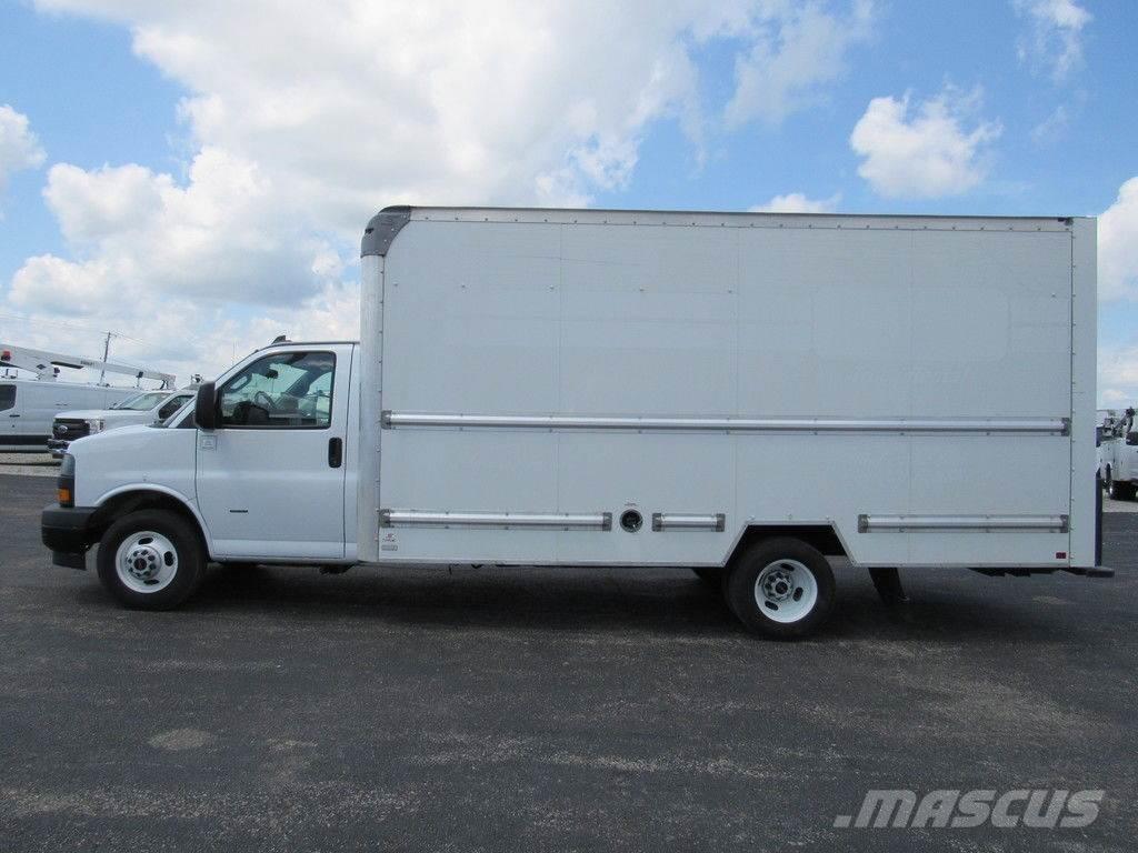 GMC Savana 3500 Skåpbilar