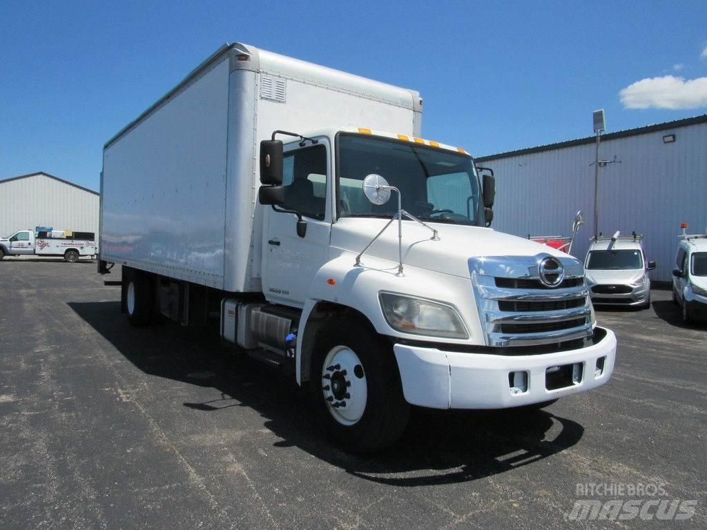 Hino 338 Skåpbilar