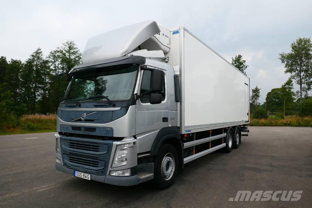Volvo FM 330 6x2*4 Skåpbilar Kyl/Frys/Värme