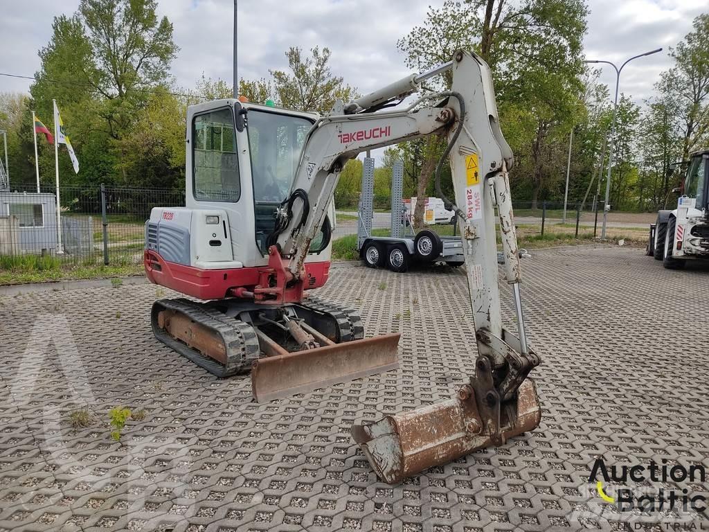 Takeuchi TB228 Minigrävare < 7t