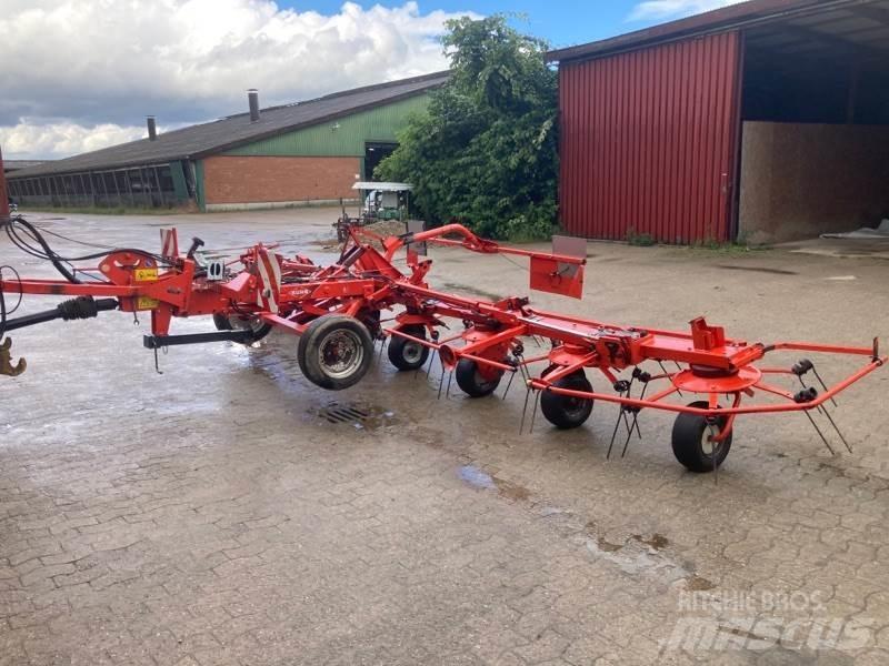 Kuhn GF8702T Vändare och luftare