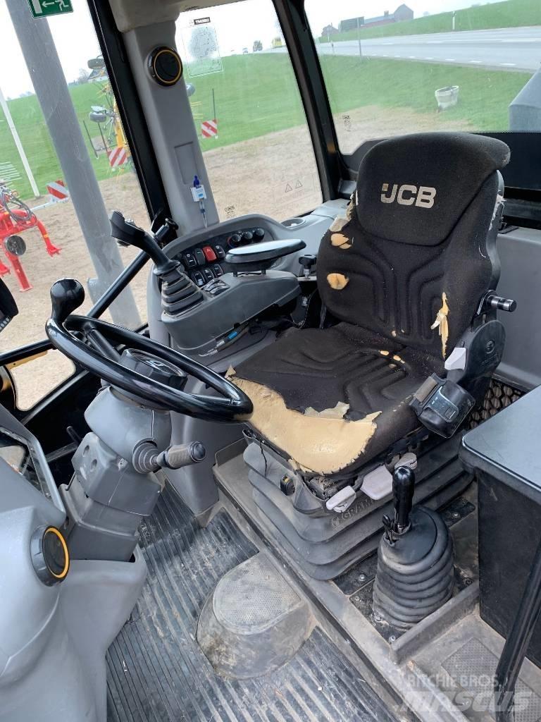 JCB TM 320 S Redskapsbärare för lantbruk