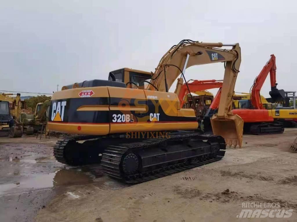 CAT 320 B Bandgrävare