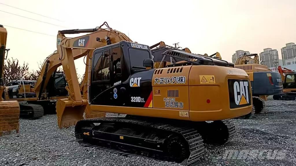 CAT 320DL Bandgrävare