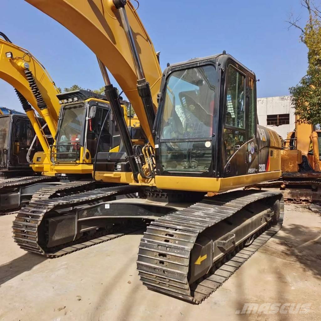 CAT 320 D L Bandgrävare