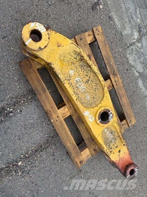 CAT 907 BUCKET LINK Skopor