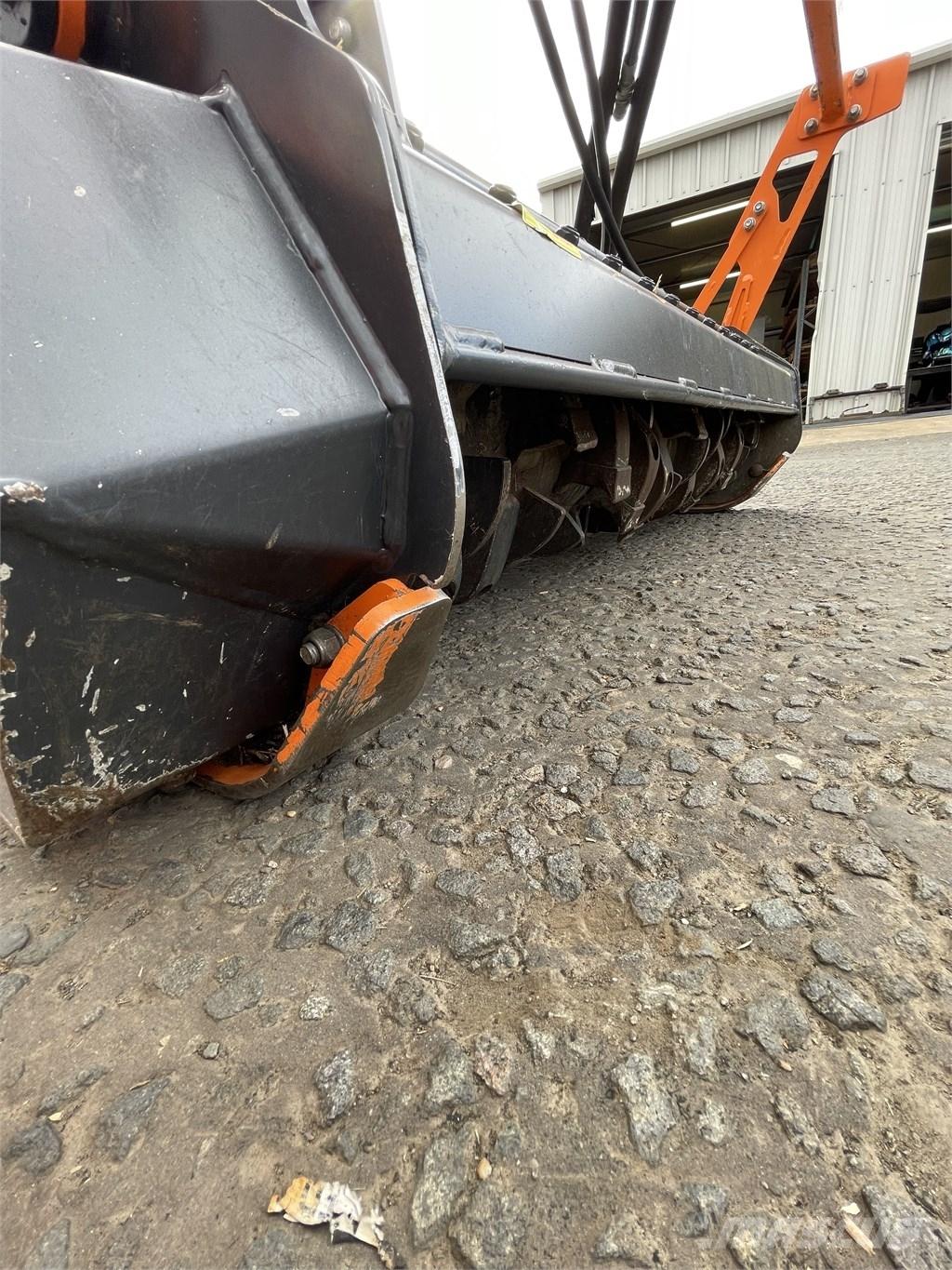 TMC Cancela TLE-125 Skogsfräsar