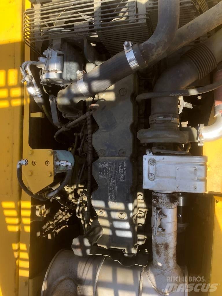 Komatsu PC200 Bandgrävare