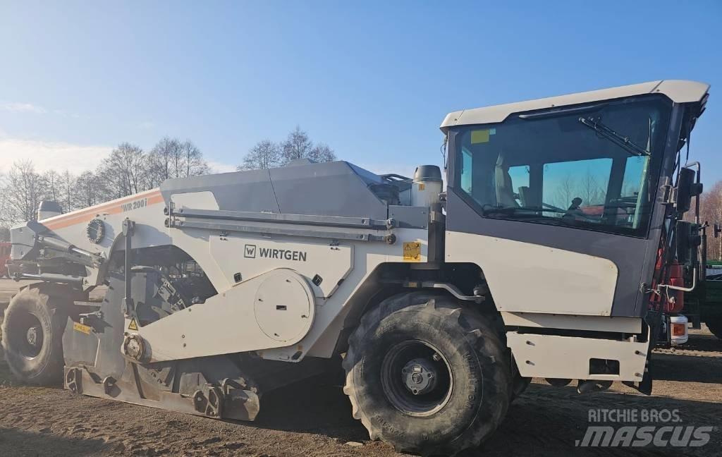Wirtgen WR 200i Återvinningsmaskiner för asfalt