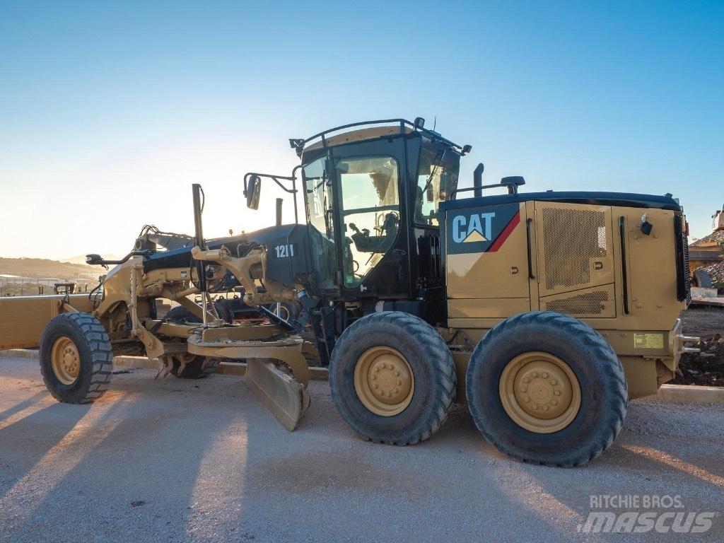 CAT 12 M Väghyvlar