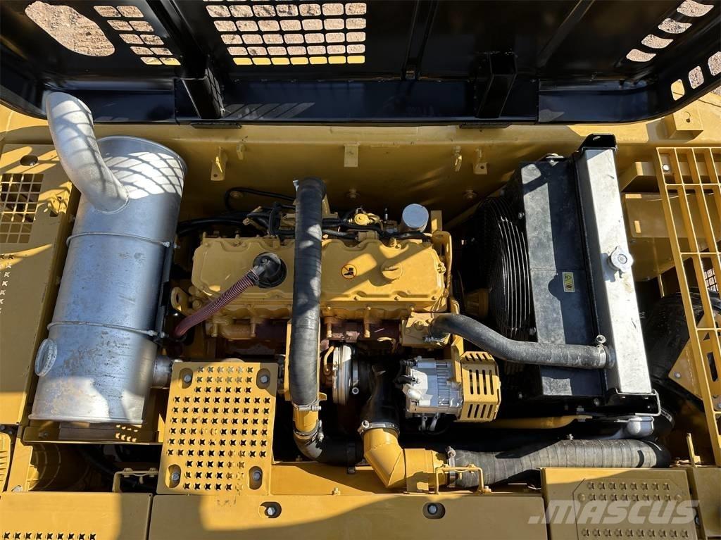 CAT 325C Bandgrävare