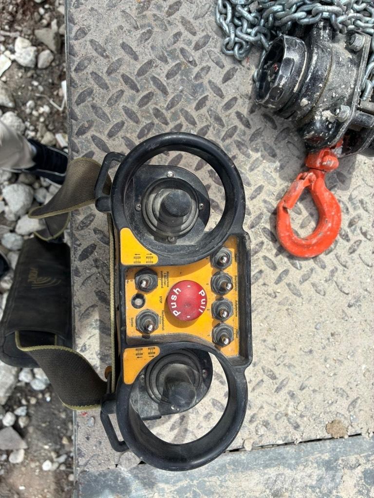 GIPO P090 GIGA Mobila krossar