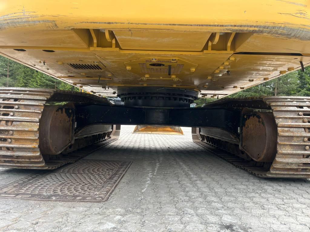 CAT 326 07A Next Gen Bandgrävare