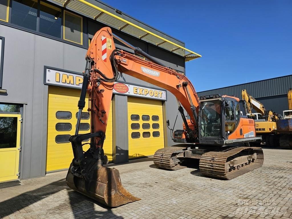 Doosan DX180LC Bandgrävare