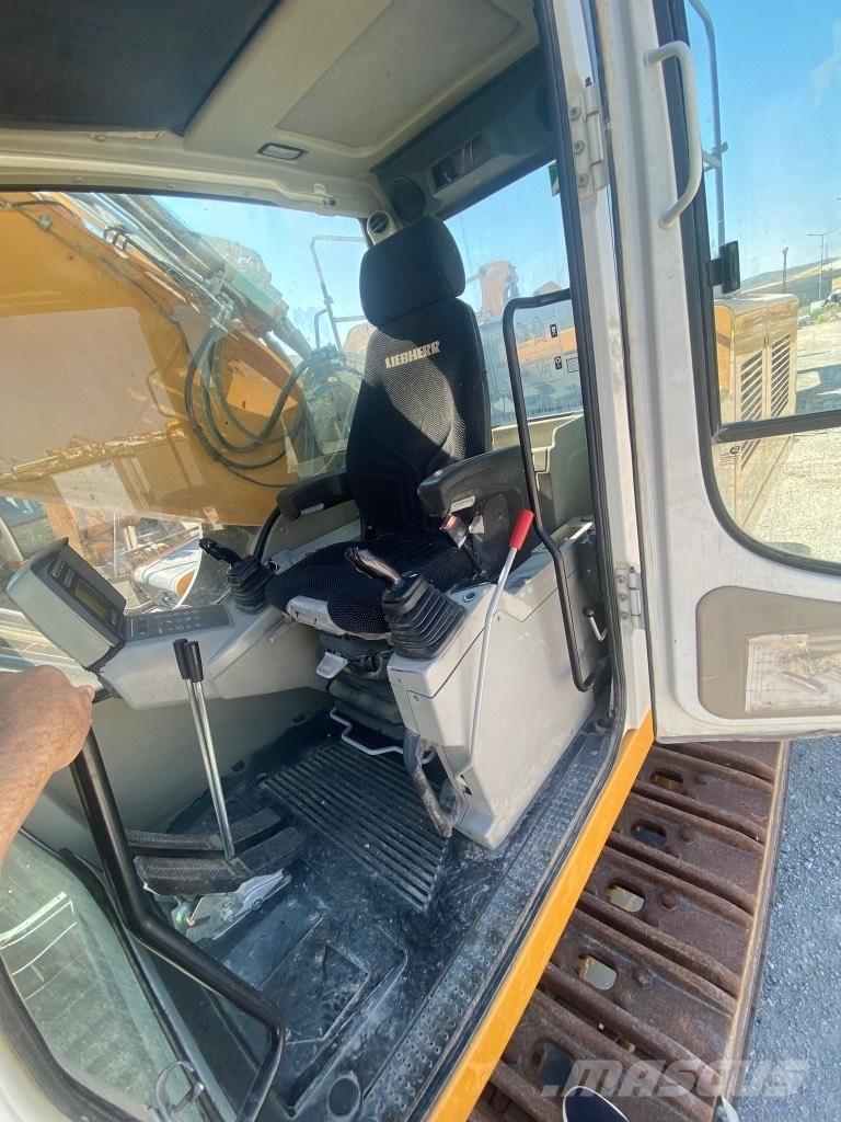Liebherr 954 SME Bandgrävare