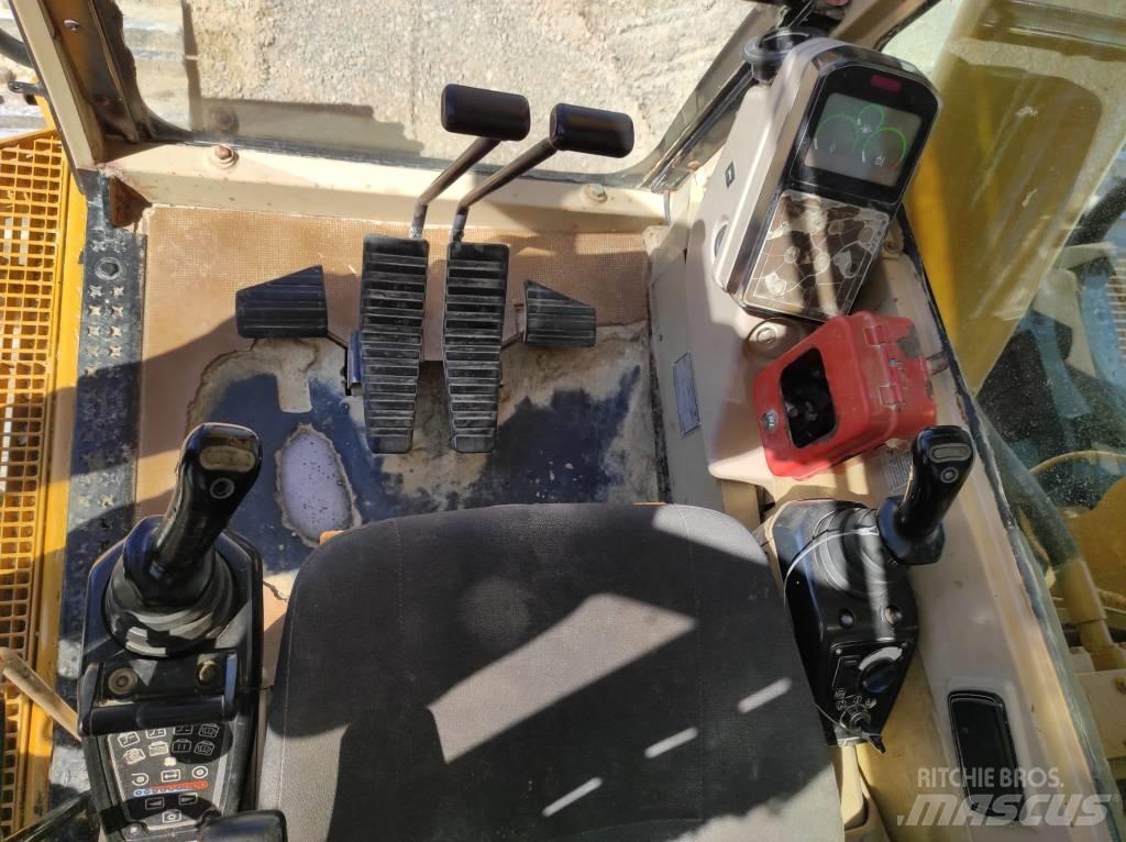 CAT 375 L Bandgrävare
